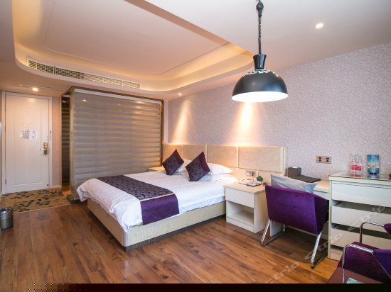 欧式温馨大床房