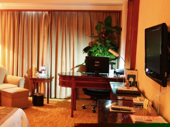 行政豪华大床房