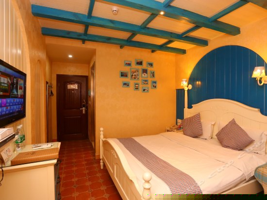 豪华风情大床房