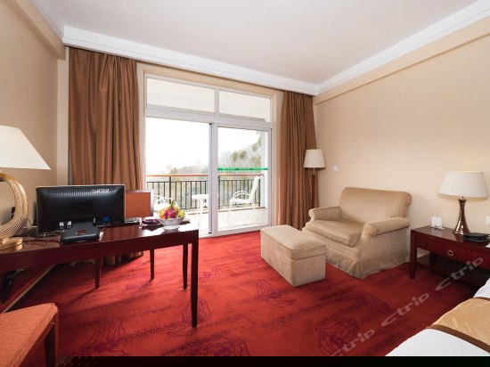 5号楼湖景大床间