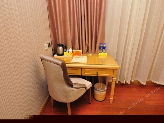 标准单人房(无窗)