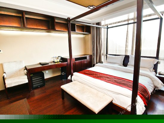 豪华商务大床间