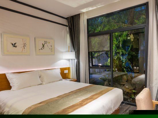 疏院柳荫大床房