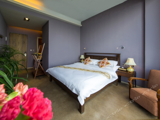 临水海景大床房