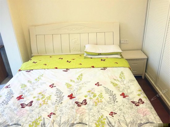 两室一厅家庭套房11