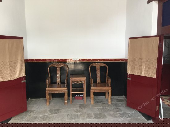 禄满盈明清土炕间