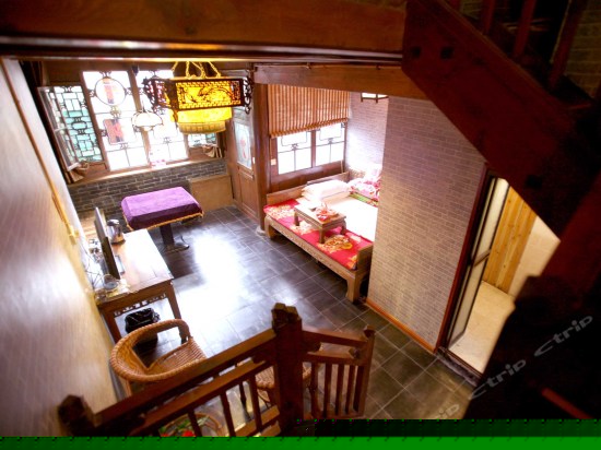 阁楼复式家庭套房