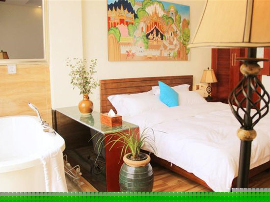 月玲珑露台亲海大床房