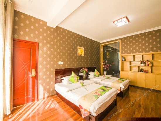 初见温馨家庭房