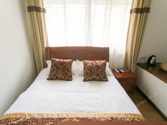 大床房(梅绿竹)