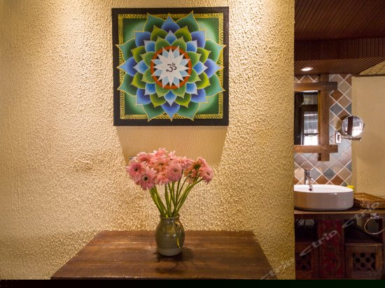 紫羽花梦蜜月圆床房