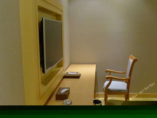 安静大床房(无窗)