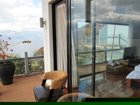 逸海-海景大床房