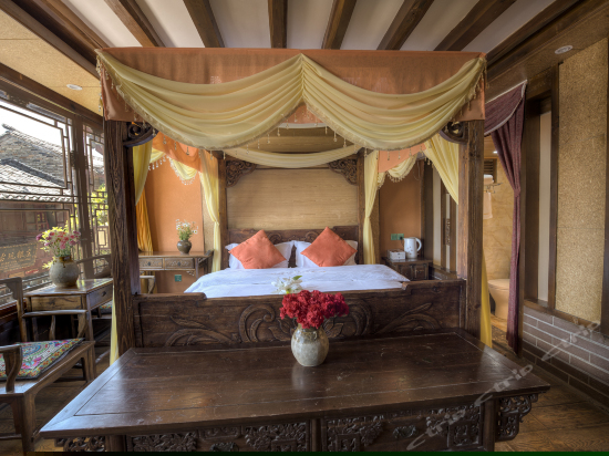 街景古典大床房