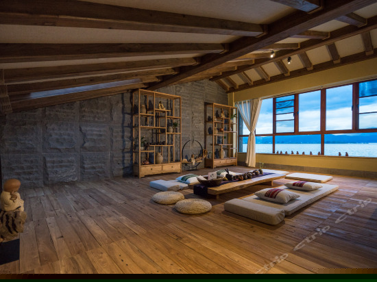 禅修阁全海景复式套房