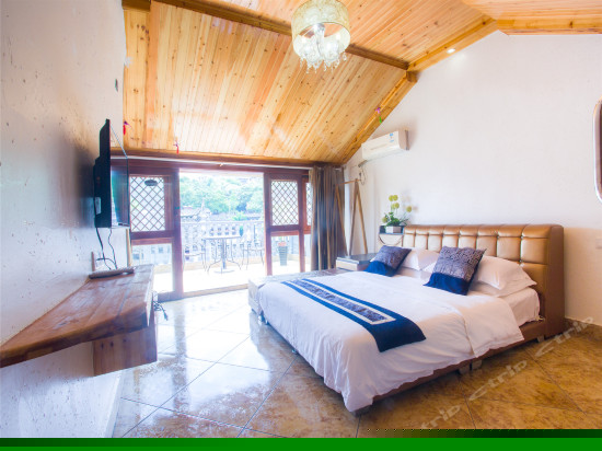 韩式榻榻米大床房