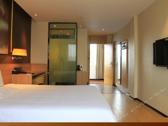 i Bigger（B格大床房）