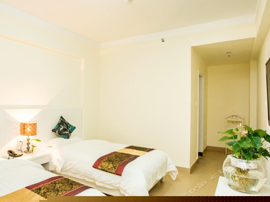 领海套房（四房一厅）