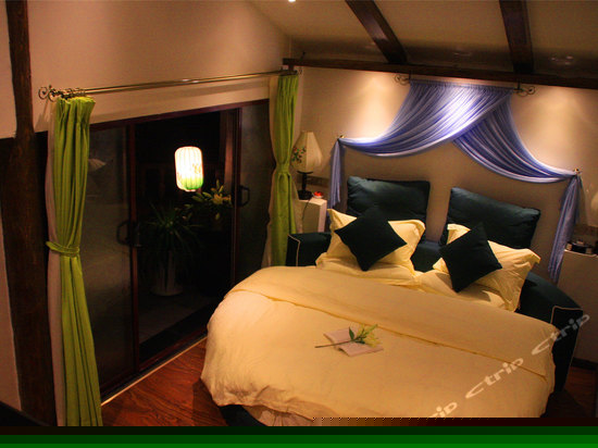 云雨高唐（浪漫蜜月房）