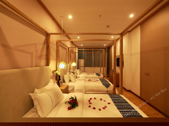 净隅拾光度假三床房