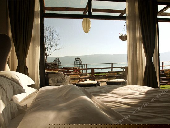 花园海景大床房