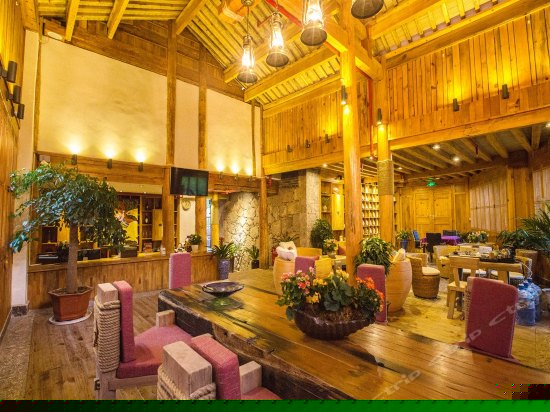 后山温泉双床房