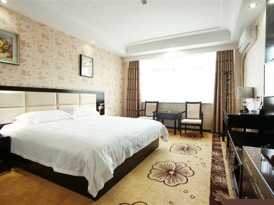 高级大床房