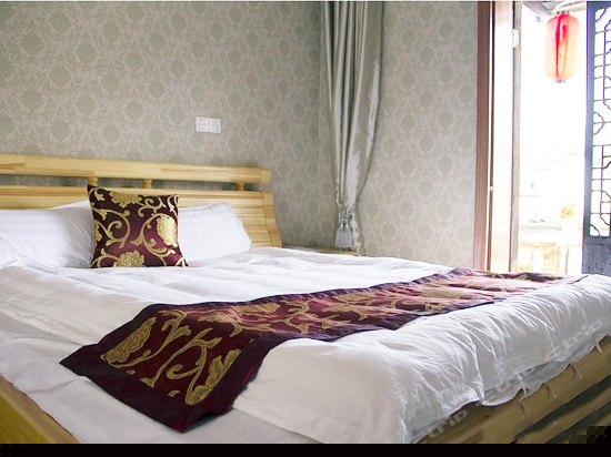 河景大床房(105)