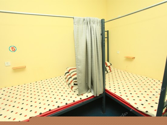 六人间（独卫床位）