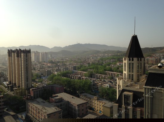复式山景房