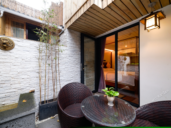 静坤（下沉庭院房）