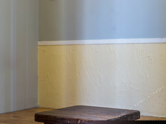 华灯江畔家庭房