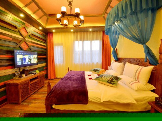 爱尚院尊享时光奢华园景大床房