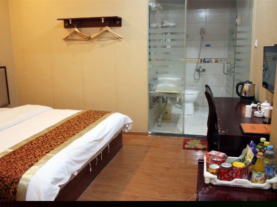 经济大床房(无窗)