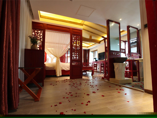 金玉良缘蜜月房