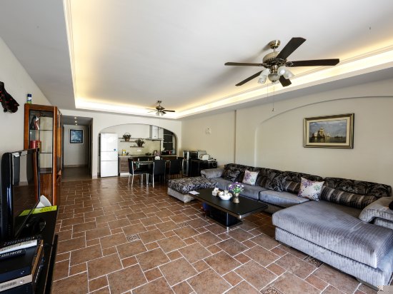 海怡洋房三房二厅