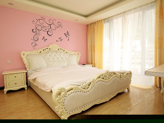 阳台观景欧式大床房