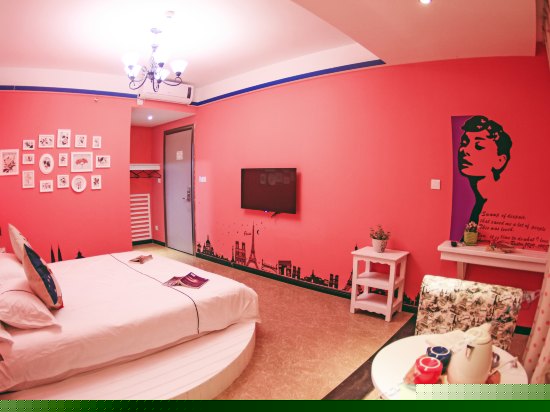 茜茜公主大床房