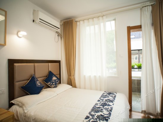 印象西湖雨阳台大床房