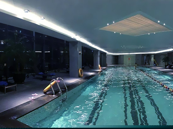 室内游泳池