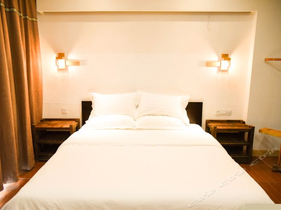 日出海景大床房