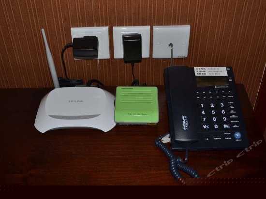 喜年豪华大床房(中宾)