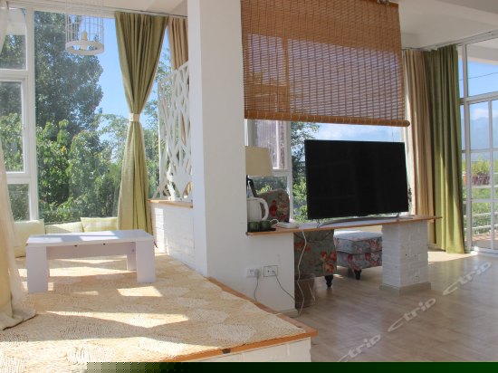 二层豪华海景浴缸大床房204