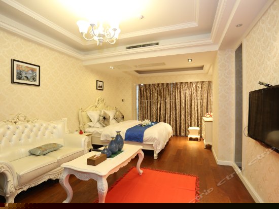 欧式豪华大床房