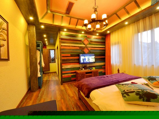 爱尚院尊享时光奢华园景大床房