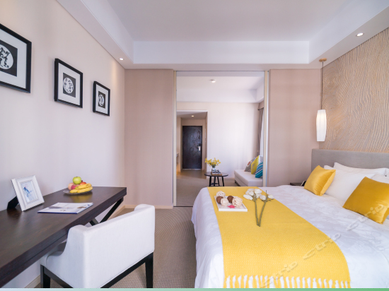 无敌海景大床房