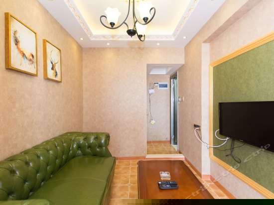 山海景美式一室一厅