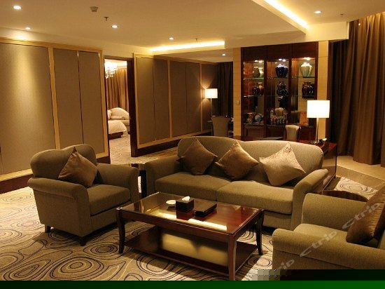 湖光山色景观豪华套