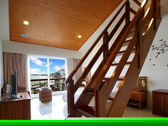 中庭楼中楼海景四人房