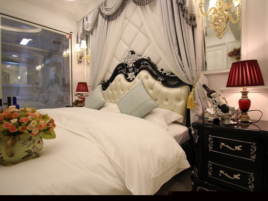 豪华宫廷大床房